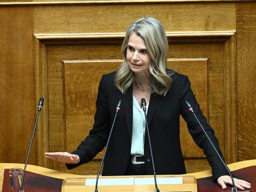 Αυξήσεις στα ασφάλιστρα υγείας και η ηπατίτιδα C: Δύο κρίσιμα ζητήματα