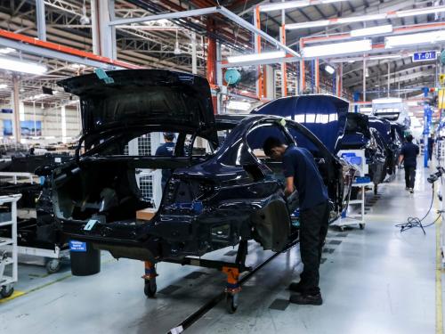 Ηλεκτροκίνηση και αναδιάρθρωση: Σημαντικές εξελίξεις στην αυτοκινητοβιομηχανία