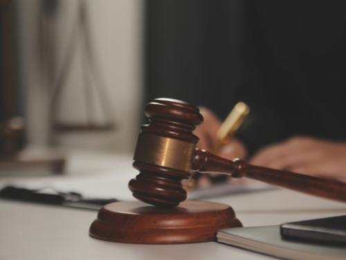 Ανατροπές και προκλήσεις στην ελληνική πολιτική σκηνή