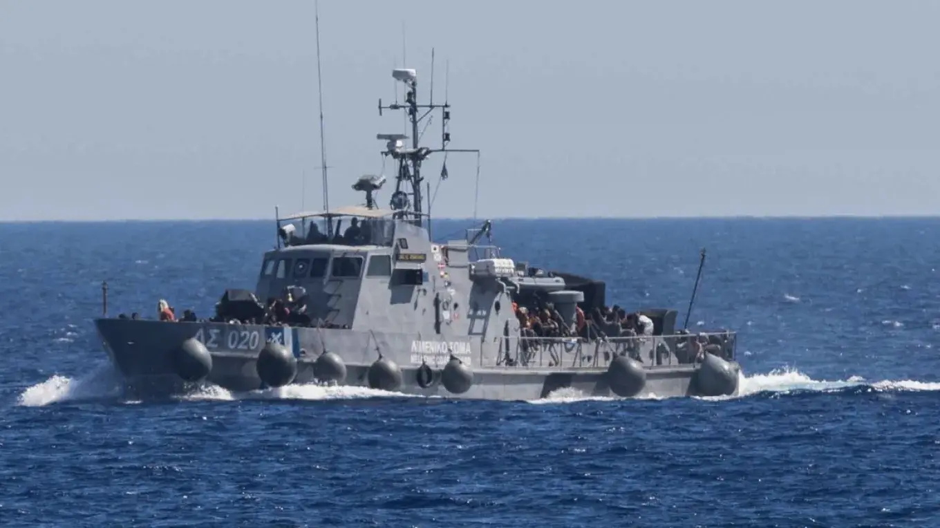 Δραματικές εξελίξεις στην Ελλάδα: Διάσωση μεταναστών και σοκαριστικά γεγονότα