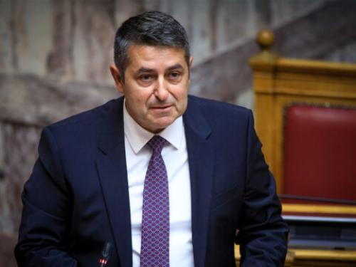 Εξελίξεις στον πολιτικό στίβο: Υγειονομικές ανησυχίες και κομματικές ζυμώσεις