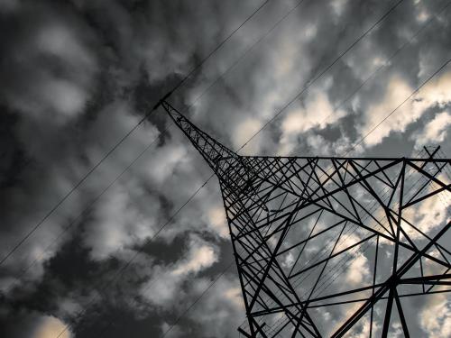 Αναταράξεις στην οικονομία: Αυξήσεις τιμών και νέα φορολογικά μέτρα