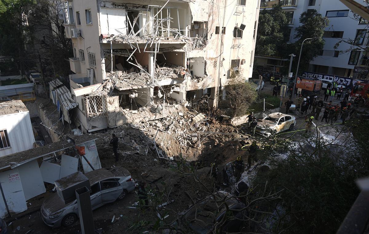 Κλιμάκωση της έντασης στη Μέση Ανατολή: Νέα μέτωπα και ανθρωπιστική κρίση