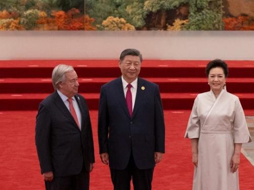 Γκουτέρες: Κίνα και Αφρική μπορούν «να ηγηθούν της επανάστασης των ανανεώσιμων πηγών ενέργειας»