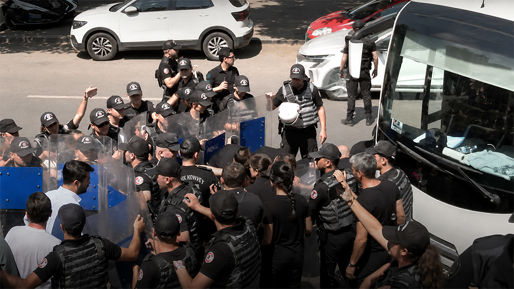 Διαδηλώσεις κατά του ΝΑΤΟ: Ηχηρή αντίσταση στην Ελλάδα και την Τουρκία