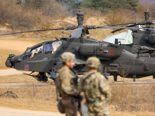 Αποστολή ελικοπτέρων Apache στα ΗΑΕ: Η Ελλάδα στο πλευρό των ΗΠΑ