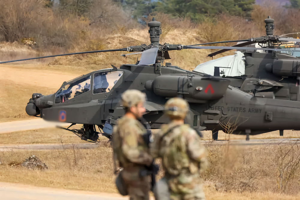 Αποστολή ελικοπτέρων Apache στα ΗΑΕ: Η Ελλάδα στο πλευρό των ΗΠΑ