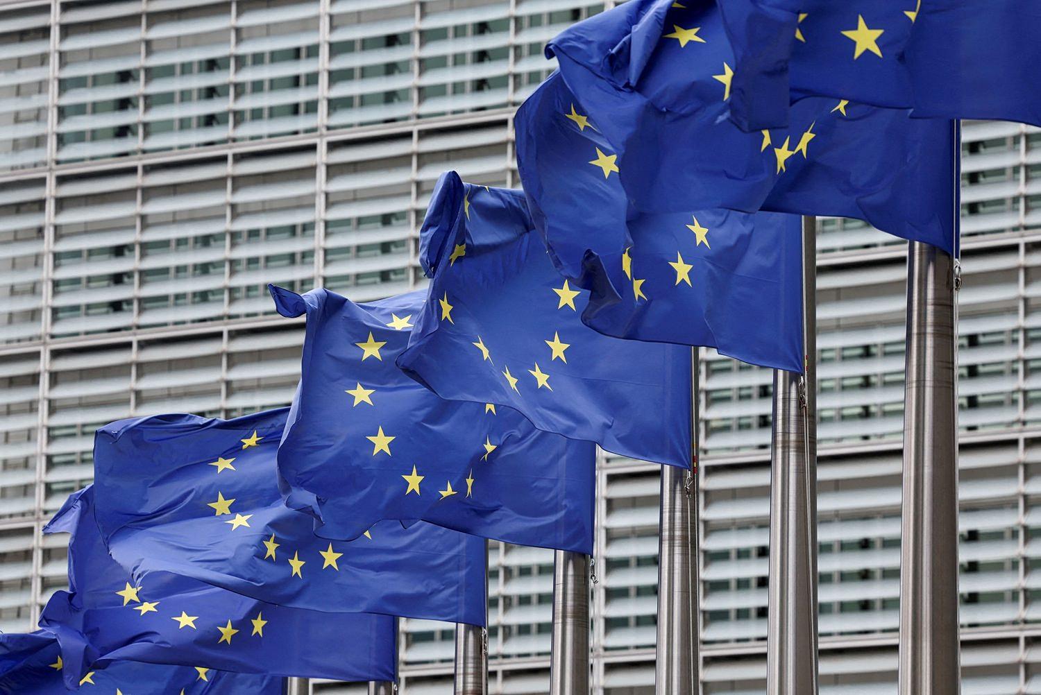 Σημαντικές Πολιτικές Εξελίξεις: Τραμπ, Ρωσία και ΕΕ σε Κρίσιμα Σταυροδρόμια