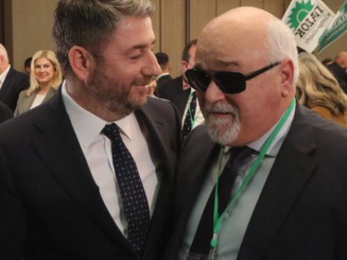 Νέες Πολιτικές Εξελίξεις: Το ΠΑΣΟΚ και η Κεντροαριστερά σε Κρίσιμη Καμπή