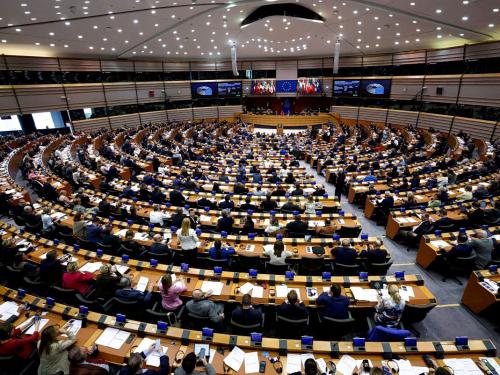 Η Διεύρυνση της ΕΕ και οι Νέες Πιέσεις του Τραμπ: Πολιτικά Δεδομένα