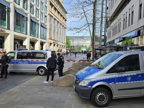 Σημαντικές Πολιτικές Εξελίξεις: Ασφάλεια στο Λευκό Οίκο και Διπλωματικές Κρίσεις