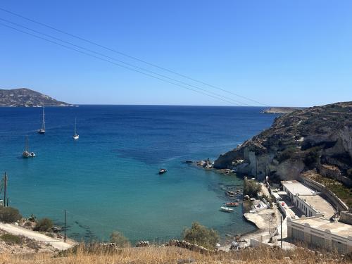 Τραγωδία στην Κίμωλο και κίνδυνος πυρκαγιών στην Αττική