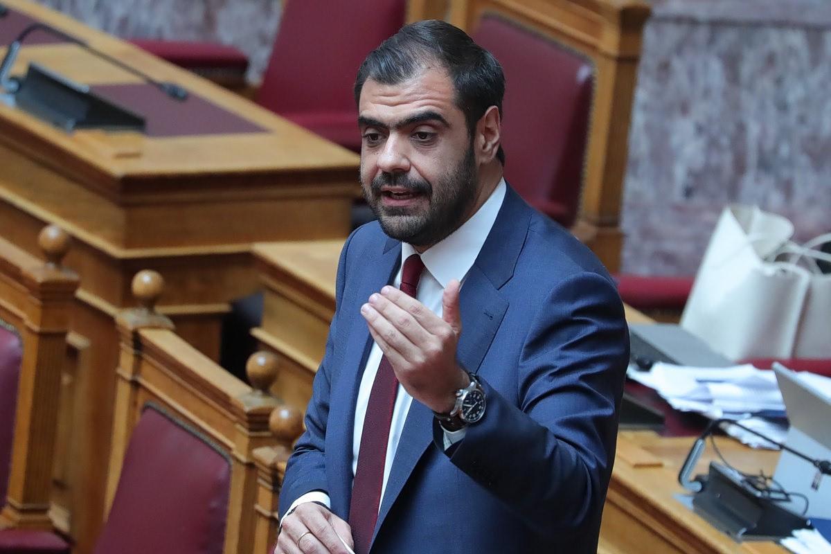 Πολιτικές εξελίξεις: Ανδρουλάκης, Ένοπλες Δυνάμεις και Βουλή
