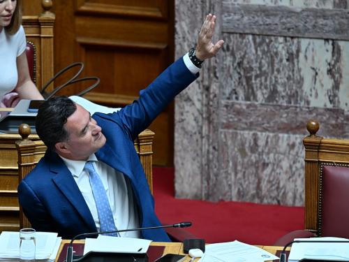 Σημαντικές πολιτικές εξελίξεις και εντάσεις στη Βουλή
