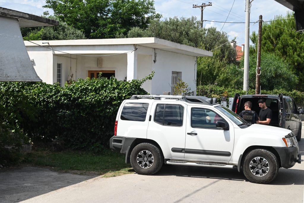 Διπλό φονικό στο Αίγιο: Σημαντικά ευρήματα και ύποπτοι στο μικροσκόπιο