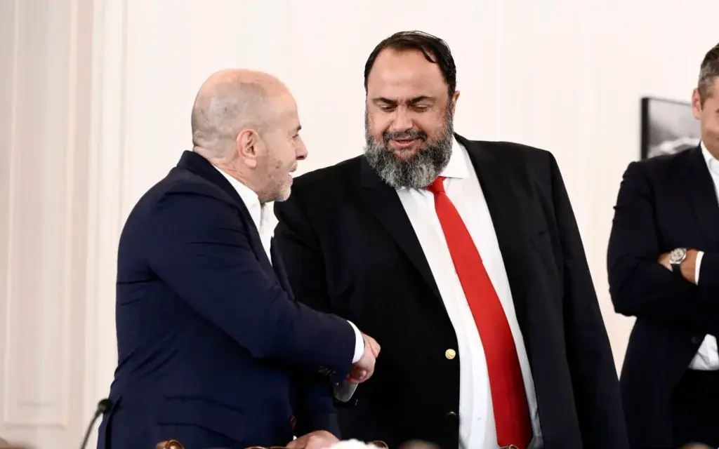Μαρινάκης και Αλαφούζος: Πολιτική και ποδόσφαιρο σε αμφιλεγόμενη συμμαχία