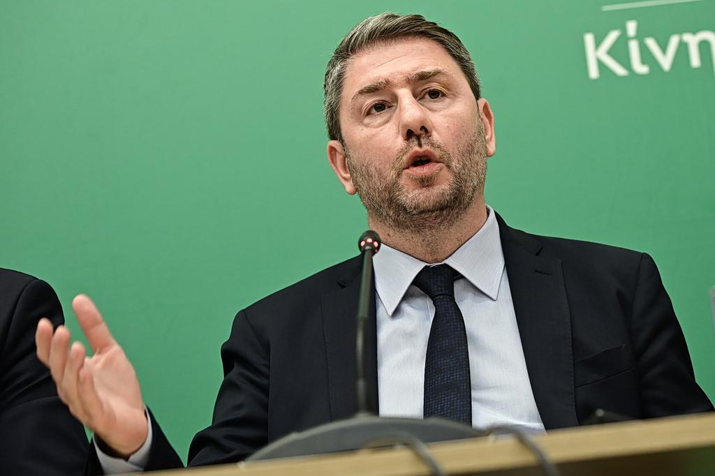 Δραματικές πολιτικές εξελίξεις: Ανδρουλάκης, Τσίπρας και Μητσοτάκης σε πρώτο πλάνο