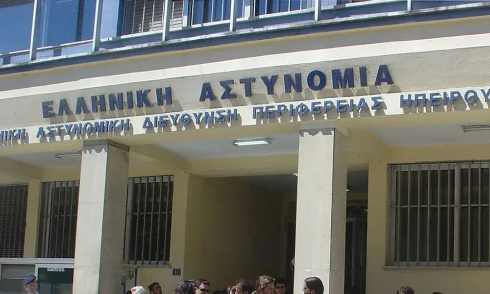 Σοβαρό περιστατικό στο Αστυνομικό Μέγαρο Ιωαννίνων: Αυτοπυροβολισμός αστυνομικού