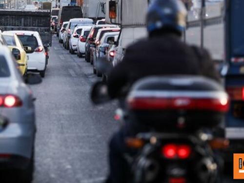 Σοβαρές εξελίξεις στην Ελλάδα: Τροχαία ατυχήματα και κοινωνικά ζητήματα σε πρώτο πλάνο