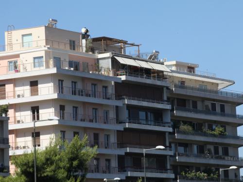 Σημαντικές Πολιτικές Εξελίξεις: Από κατασχέσεις ακινήτων έως νέες ρυθμίσεις