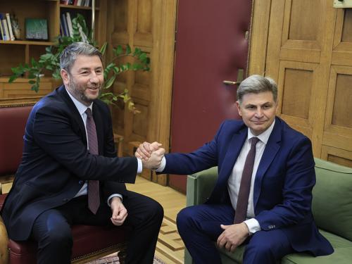 Σημαντικές Πολιτικές Εξελίξεις: Από Μαρινάκη έως Τσίπρα