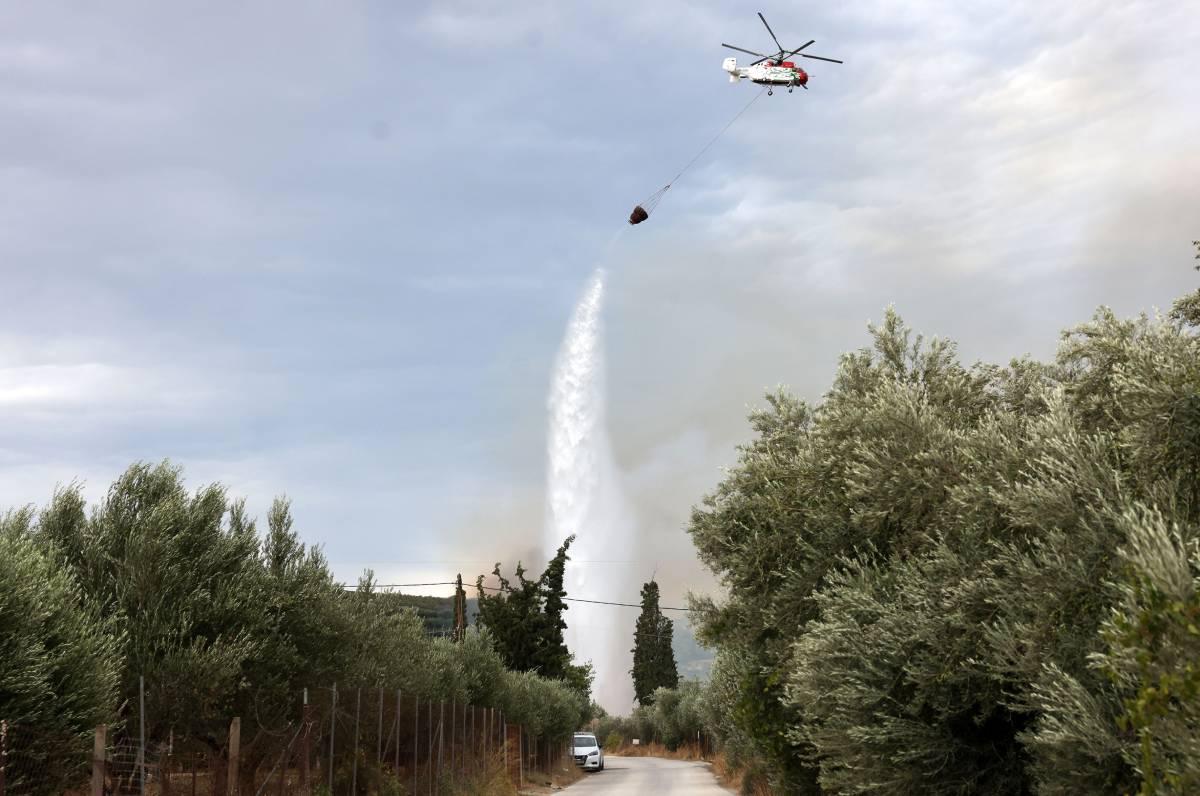 Συναγερμός για πυρκαγιές: Εξελίξεις σε Μέθανα και Φθιώτιδα