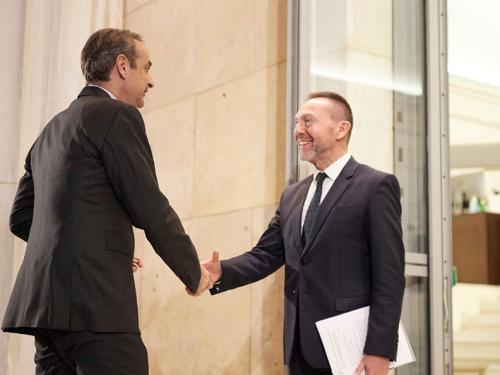 Η Πολιτική Σταθερότητα και οι Προκλήσεις για την Κοινωνία