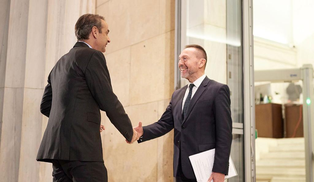 Η Πολιτική Σταθερότητα και οι Προκλήσεις για την Κοινωνία