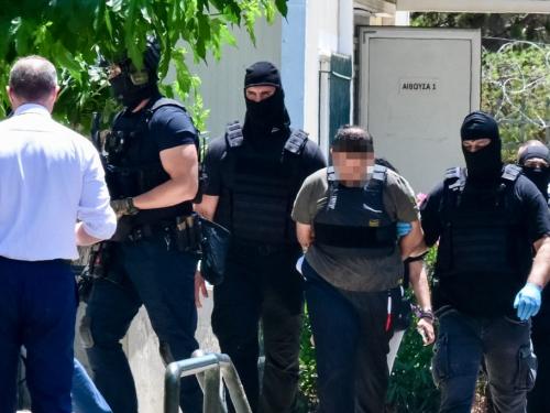 Σημαντικές Πολιτικές Εξελίξεις: Σεισμός, Εγκλήματα και Διεθνείς Σχέσεις
