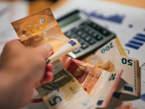 Σημαντικές Πολιτικές Εξελίξεις: Χρηματιστήριο και Επίδομα Ορεινών Περιοχών
