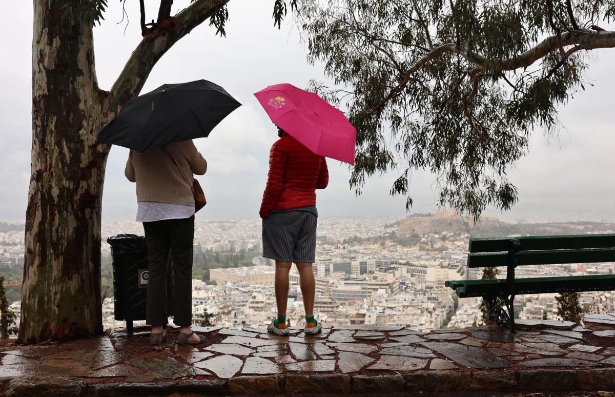 Σοβαρές Πολιτικές Εξελίξεις: Δωροδοκία, Υγειονομικές Κρίσεις και Κακοκαιρία