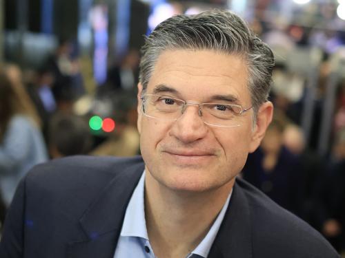 Πολιτικές εξελίξεις: Αντιπαραθέσεις και μεταγραφές στη Βουλή
