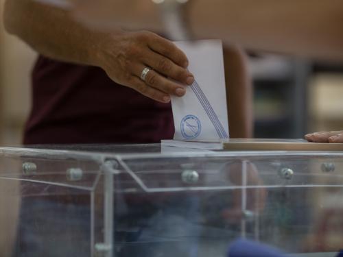 Σημαντικές πολιτικές εξελίξεις: Από δημοσκοπήσεις μέχρι διπλωματία
