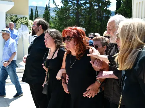 Συναισθηματικό αντίο στον Σωτήρη Τσόγκα από φίλους και οικογένεια