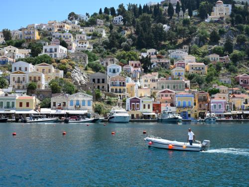 Πυρκαγιές και Πολιτική: Η Ελλάδα Στη Δίνη Της Καταστροφής