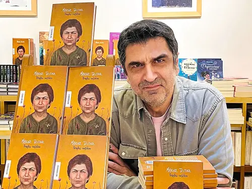 Καλοκαιρινές Διακοπές και Πολιτικές Εξελίξεις: Μια Ματιά στην Επικαιρότητα