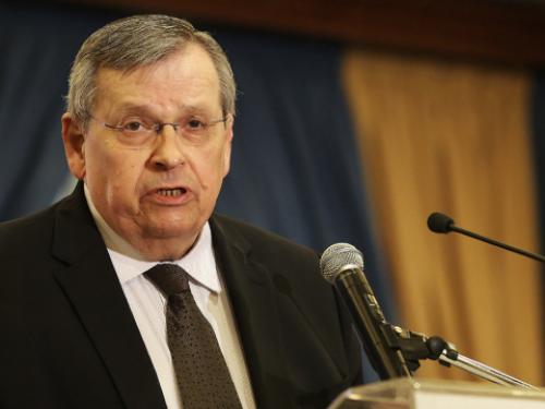 Δυναμικές πολιτικές εξελίξεις: Γενοκτονία Ποντίων και αποχαιρετισμός στον Στέφανο Μάνο