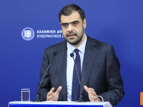 Πολιτικές εξελίξεις: Συνεργασίες, εκλογές και εσωκομματικές αναταράξεις