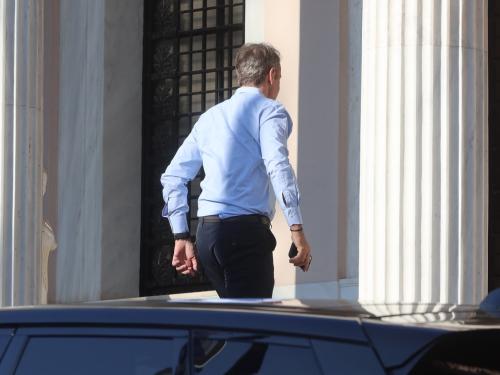 Τσίπρας και Μητσοτάκης: Πολιτικές στρατηγικές σε κρίσιμες εποχές
