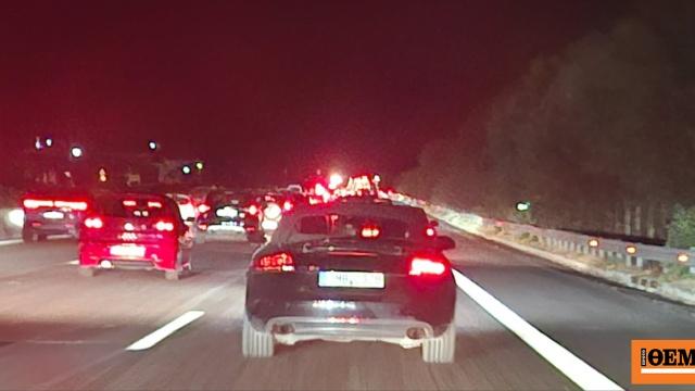 Σοβαρές πολιτικές εξελίξεις: Τροχαία ατυχήματα και πυρκαγιές στην Ελλάδα