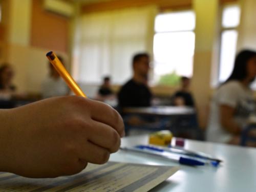 Σημαντικές Πολιτικές Εξελίξεις και Φυσικές Καταστροφές στην Ελλάδα