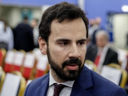 Σημαντικές Πολιτικές Εξελίξεις: Προβληματισμός και Αλλαγές στον ΣΥΡΙΖΑ