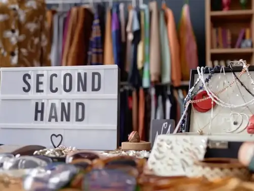 Η Εξέλιξη της Second Hand Μόδας και η Ζήτηση Αντιικών Φαρμάκων στην Ελλάδα