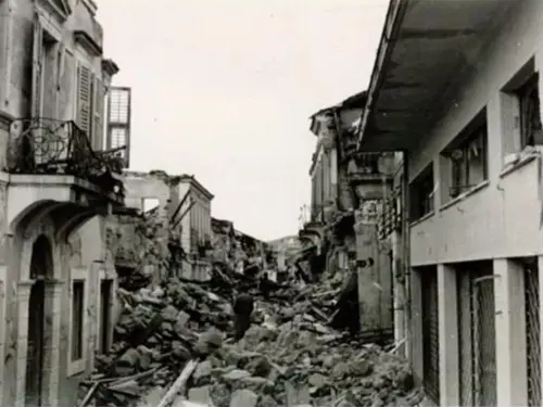 Φωτεινά αντικείμενα στον ουρανό: Τι προκάλεσε το θόρυβο στην Κρήτη και την Αθήνα