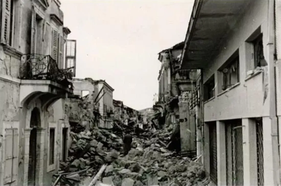 Φωτεινά αντικείμενα στον ουρανό: Τι προκάλεσε το θόρυβο στην Κρήτη και την Αθήνα