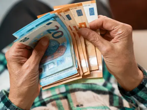 Καταβολή Συντάξεων Σεπτεμβρίου: Οι Ημερομηνίες Πληρωμής και οι Μηχανές Ανάληψης