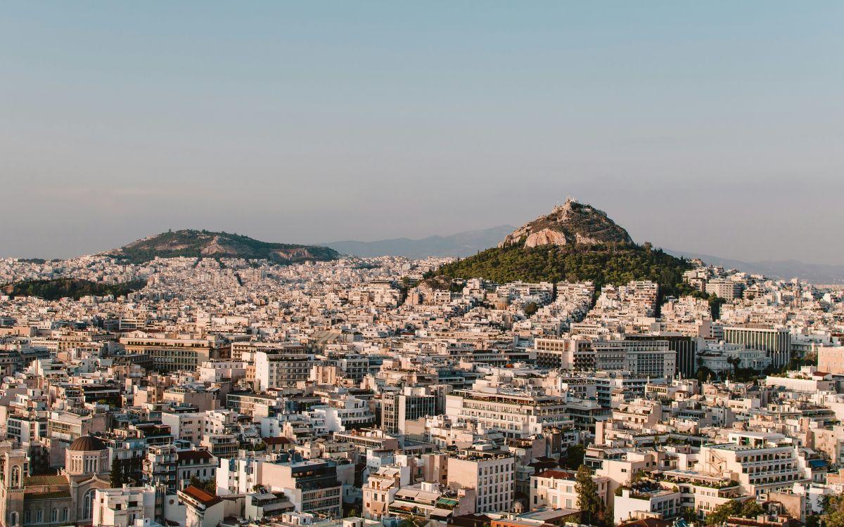 Σημαντικές πολιτικές εξελίξεις και νέα μέτρα στην Ελλάδα