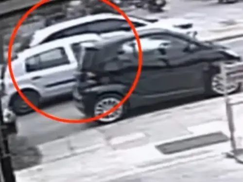 Εντυπωσιακή έκθεση και κοινωνικά ζητήματα απασχολούν την Ελλάδα