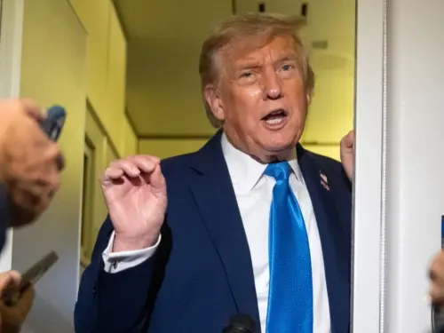 Ο Τραμπ απειλεί με στρατιωτική δράση κατά του Ιράν