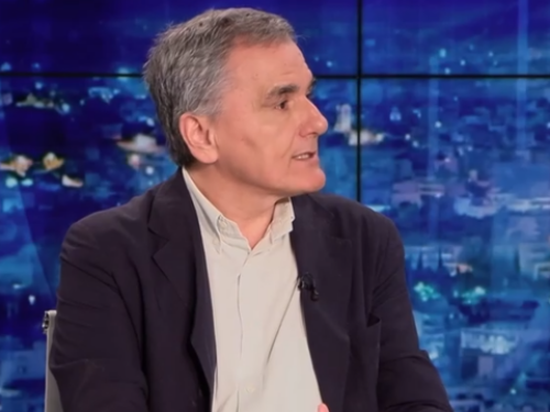 Πολιτική αναταραχή: Εξελίξεις στο ΠΑΣΟΚ και τον ΣΥΡΙΖΑ